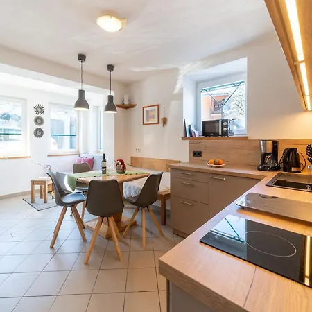 Appartement In Hollersbach Near Lift *